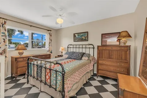 137 Bedford Drive NE Port Charlotte FL 33952