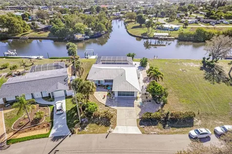 137 Bedford Drive NE Port Charlotte FL 33952