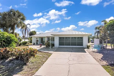 137 Bedford Drive NE Port Charlotte FL 33952