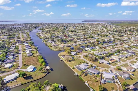 137 Bedford Drive NE Port Charlotte FL 33952
