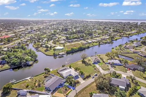 137 Bedford Drive NE Port Charlotte FL 33952