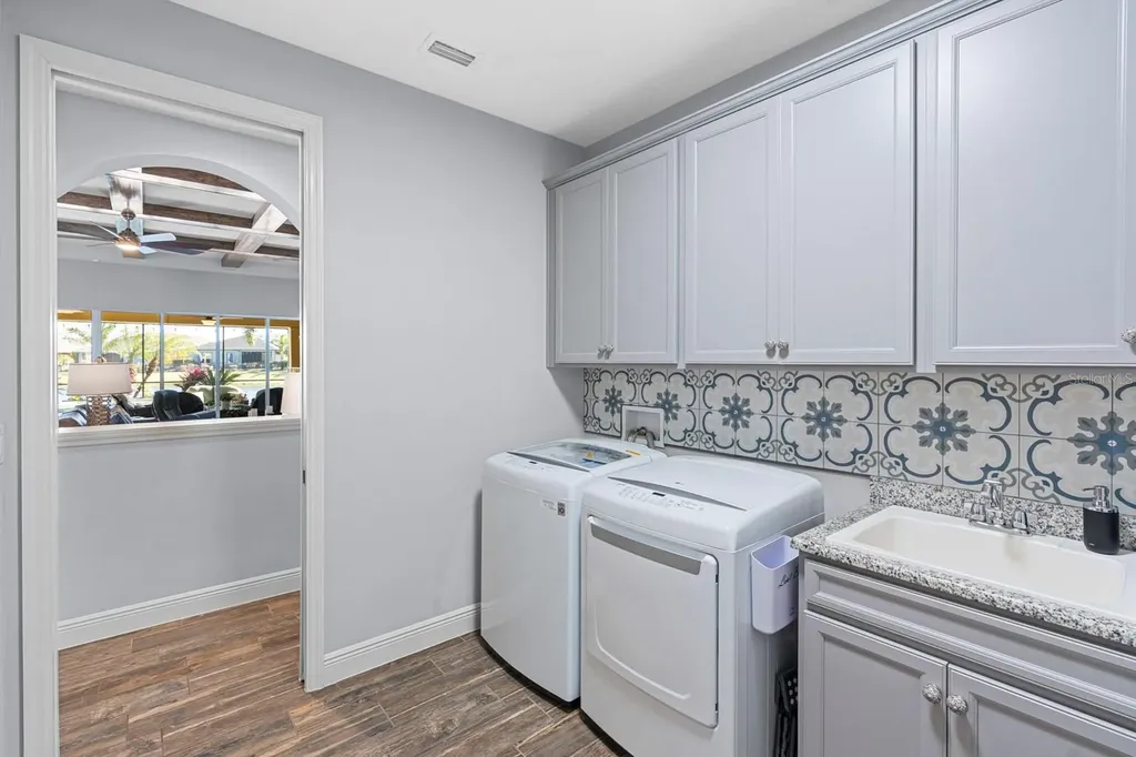 7328 Paradiso Drive Apollo Beach FL 33572