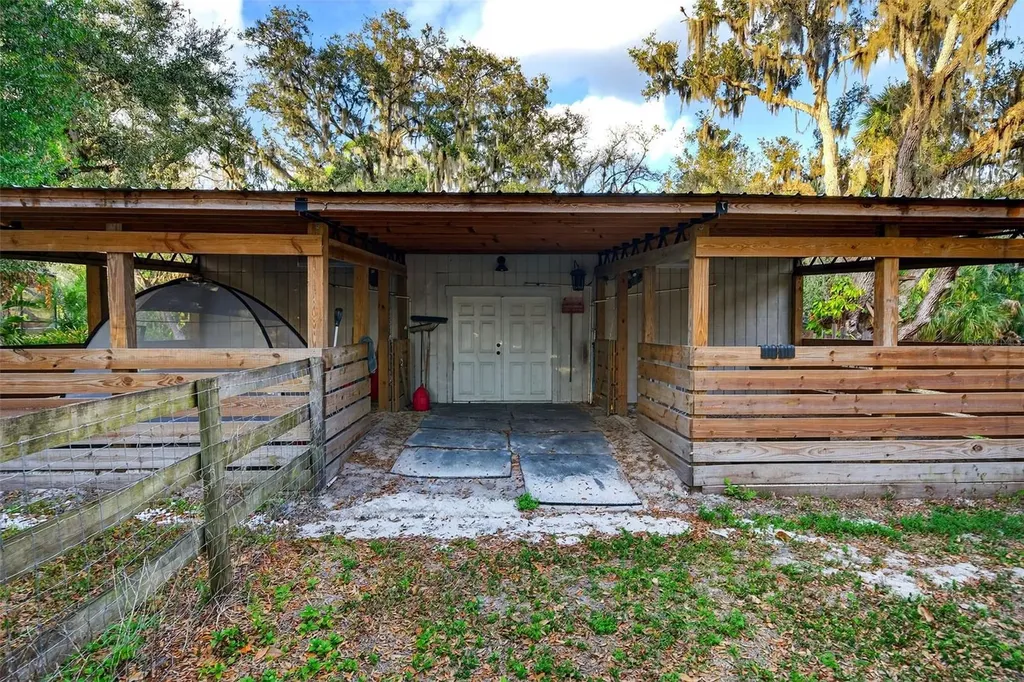 7088 Saddle Creek Lane Sarasota FL 34241