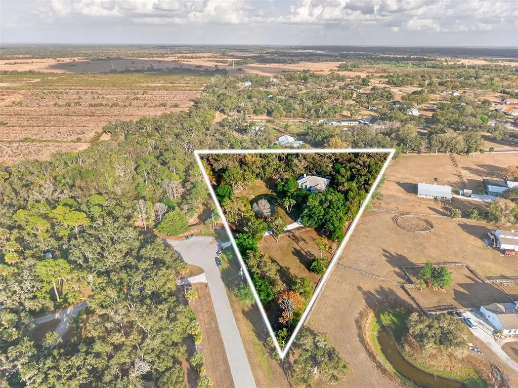 7088 Saddle Creek Lane Sarasota FL 34241