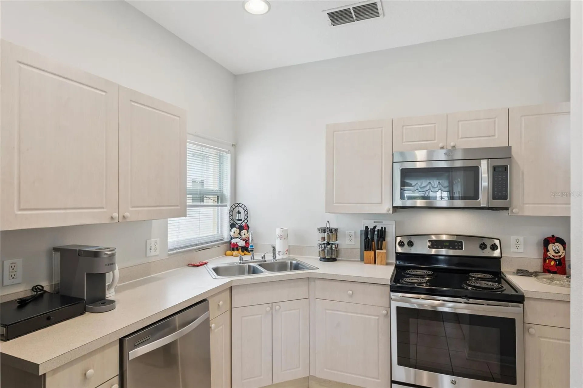 8152 Sun Palm Drive Kissimmee FL 34747