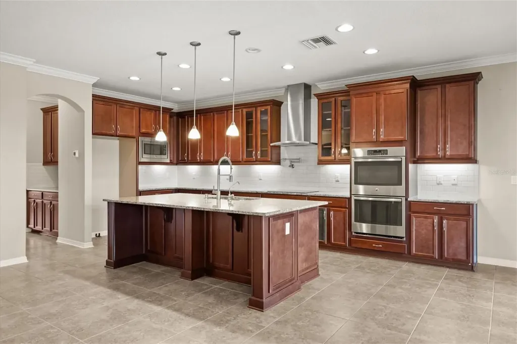 1831 Via Lago Drive Lakeland FL 33810