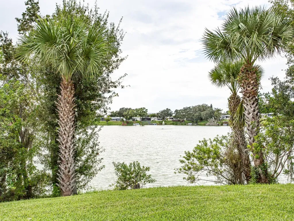 2055 S Floral Avenue Bartow FL 33830