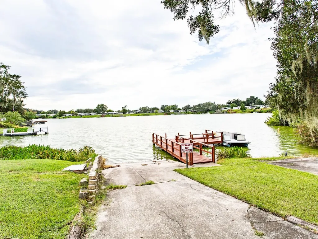 2055 S Floral Avenue Bartow FL 33830