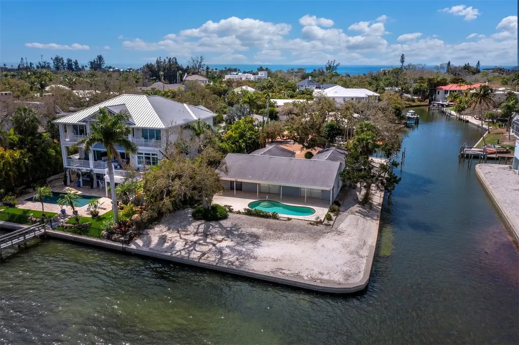 1267 Starboard Lane Sarasota FL 34242