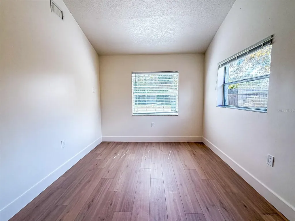4211 W Bay View Avenue Tampa FL 33611