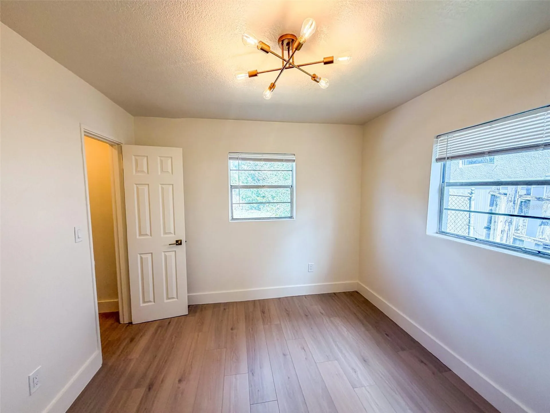 4211 W Bay View Avenue Tampa FL 33611