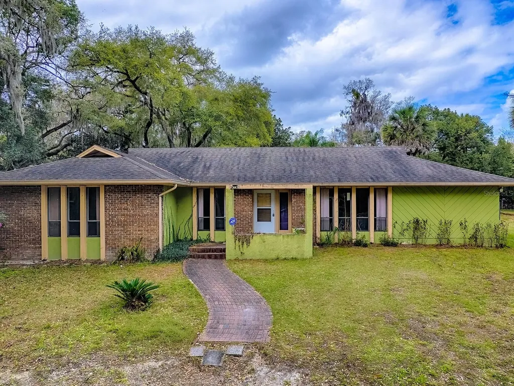 912 Sheila Place Apopka FL 32703