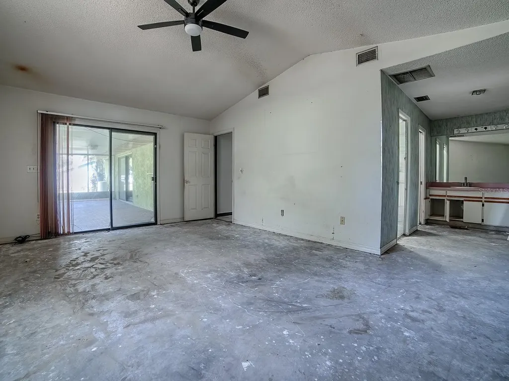 912 Sheila Place Apopka FL 32703