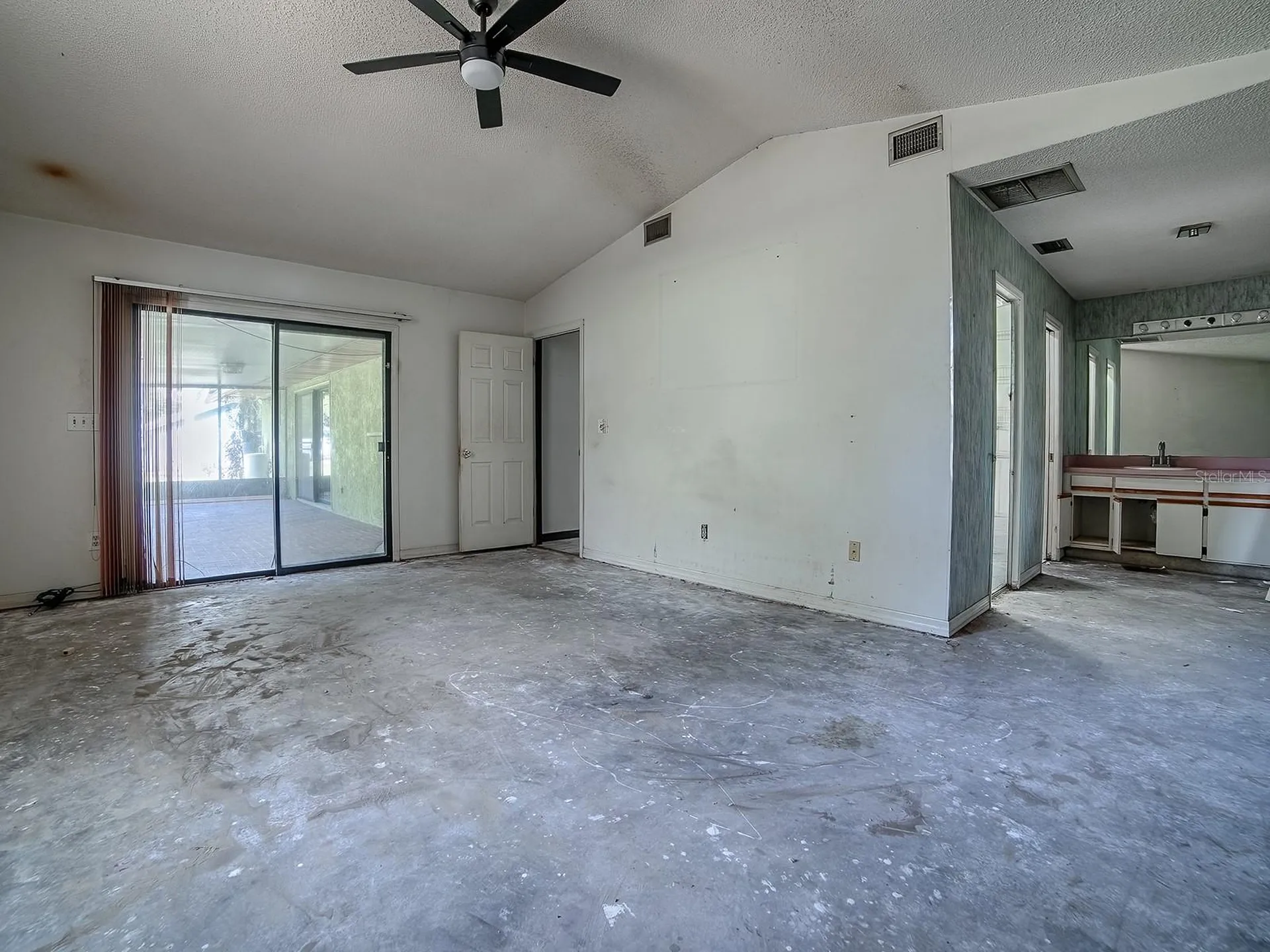 912 Sheila Place Apopka FL 32703