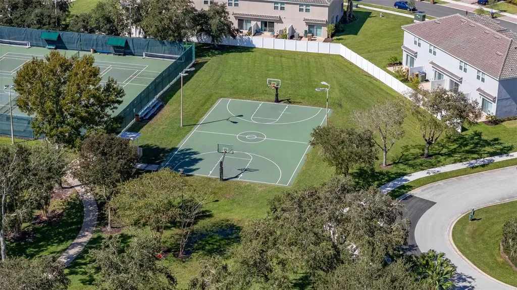 2631 Captains Court Kissimmee FL 34746