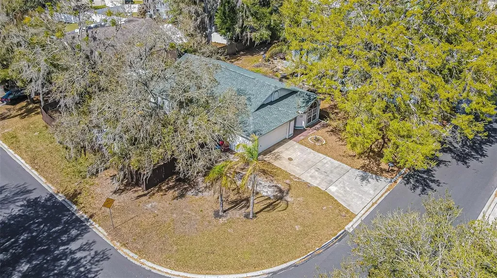 301 Sugar Creek Drive Plant City FL 33563