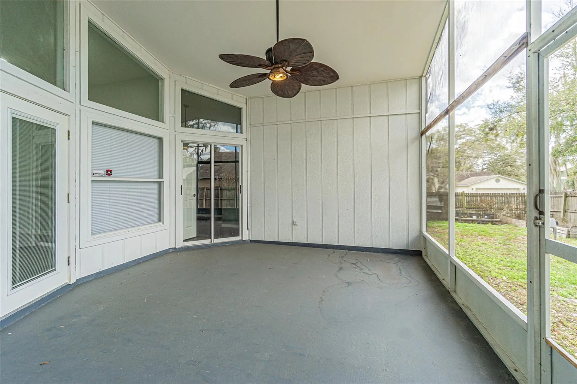 301 Sugar Creek Drive Plant City FL 33563