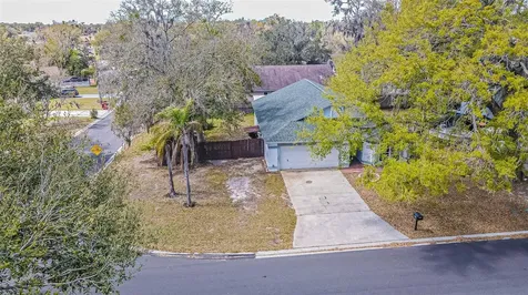 301 Sugar Creek Drive Plant City FL 33563