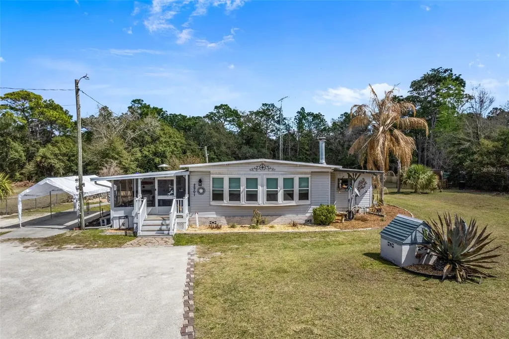 2901 S Pine Ridge Avenue Homosassa FL 34448