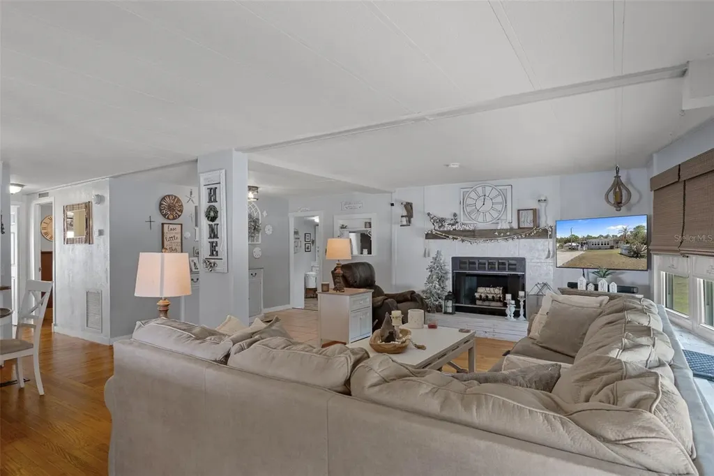 2901 S Pine Ridge Avenue Homosassa FL 34448