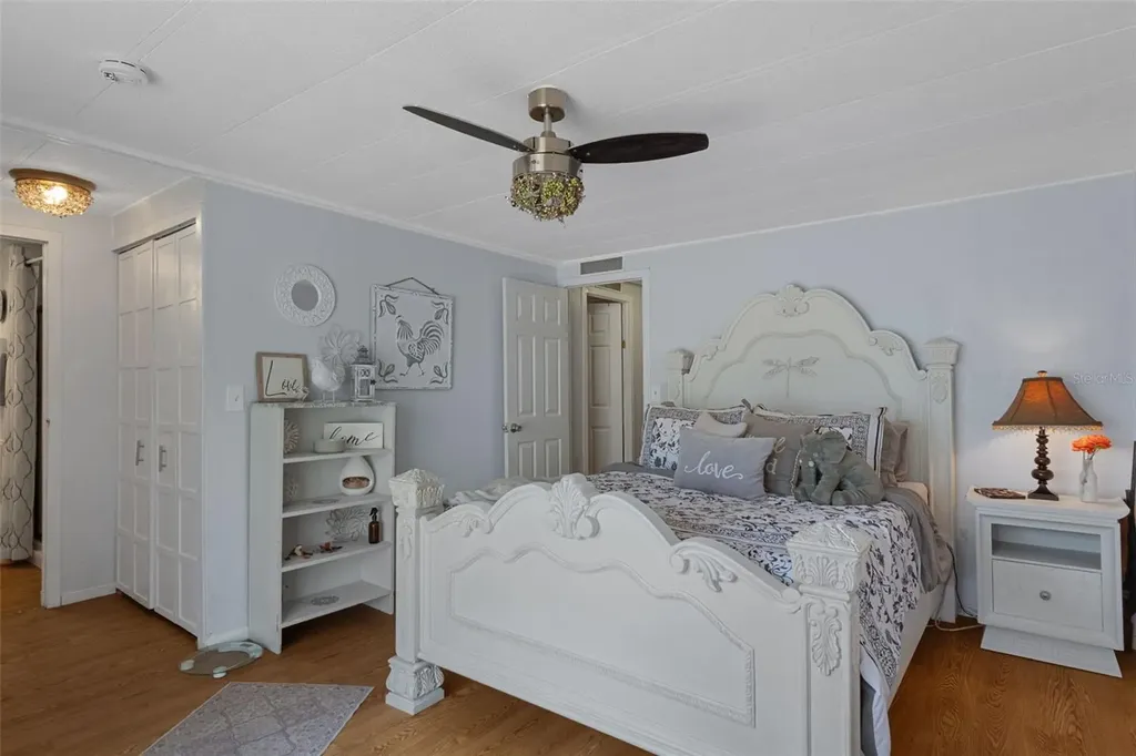 2901 S Pine Ridge Avenue Homosassa FL 34448