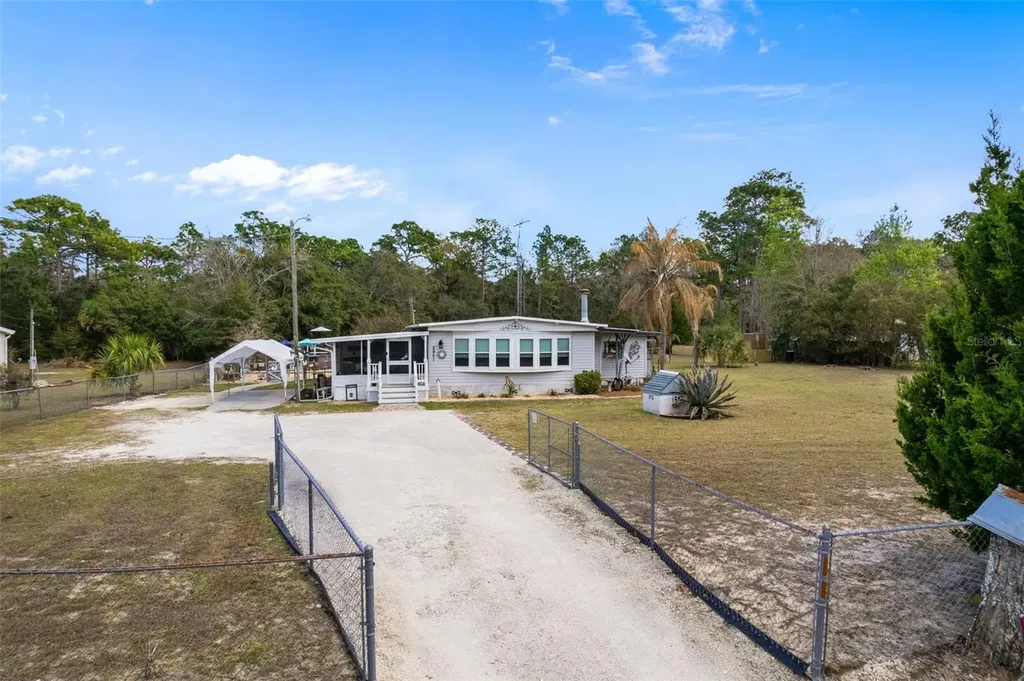 2901 S Pine Ridge Avenue Homosassa FL 34448