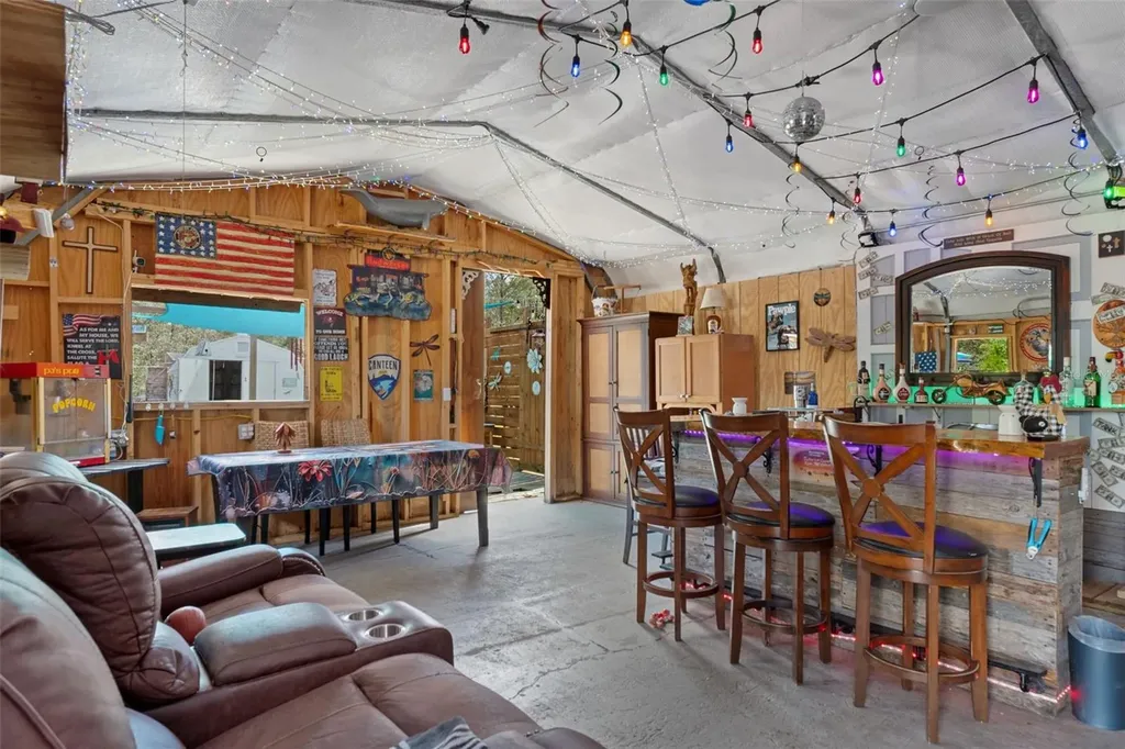 2901 S Pine Ridge Avenue Homosassa FL 34448