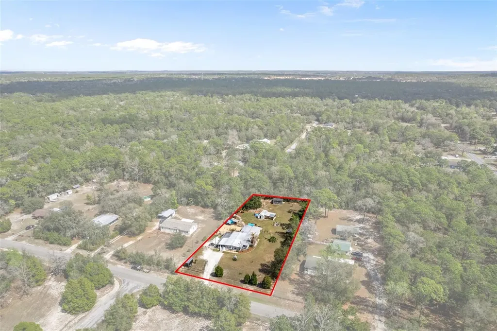 2901 S Pine Ridge Avenue Homosassa FL 34448