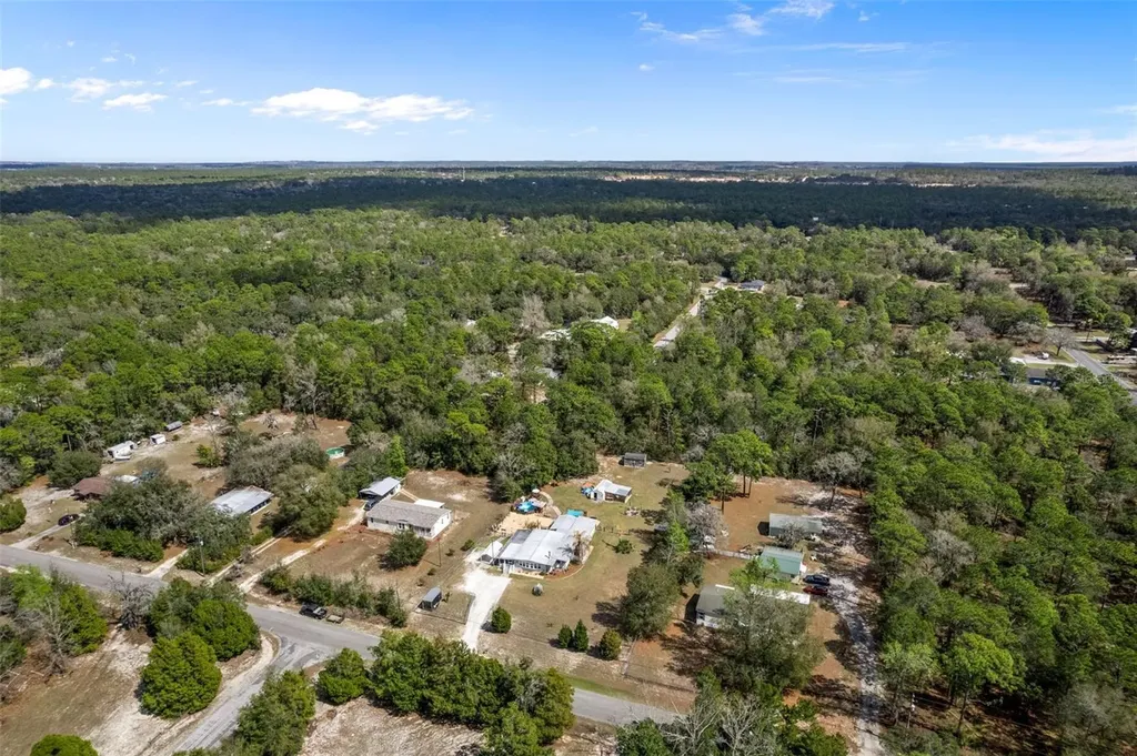 2901 S Pine Ridge Avenue Homosassa FL 34448