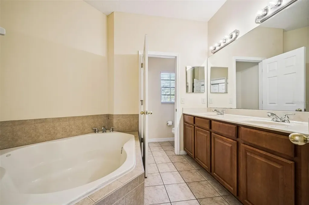 952 Davenwood Court Ocoee FL 34761