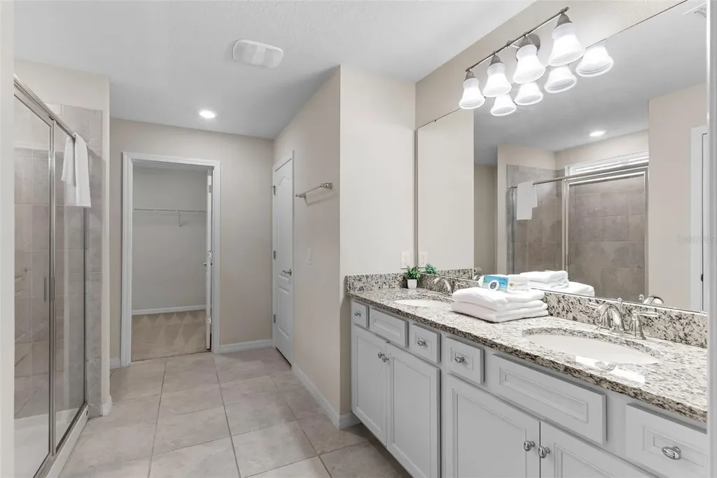 7247 Oakmoss Loop Davenport FL 33837