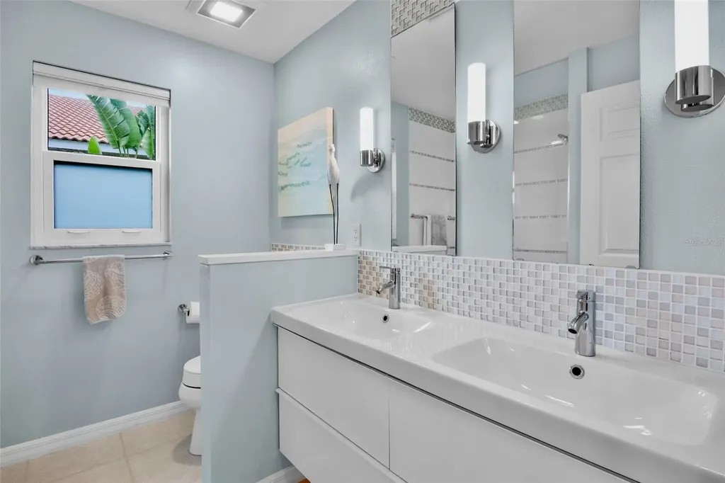 4980 Sabal Lake Circle Sarasota FL 34238