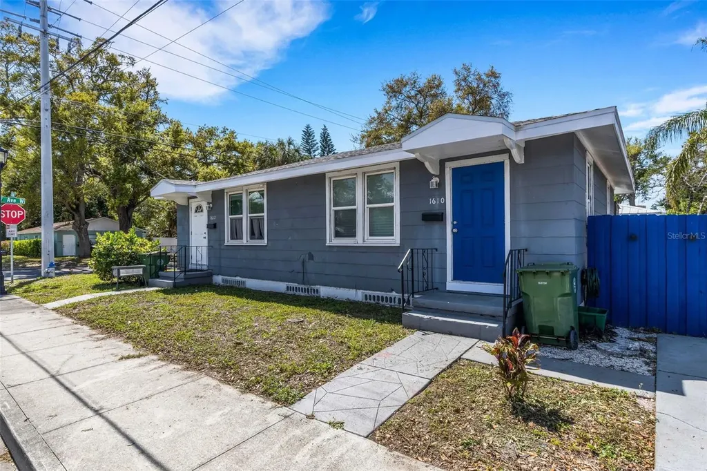 1608, 1610, 1612 11th Street W Bradenton FL 34205