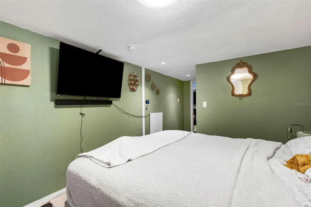 1608, 1610, 1612 11th Street W Bradenton FL 34205