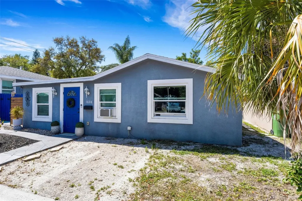 1608, 1610, 1612 11th Street W Bradenton FL 34205