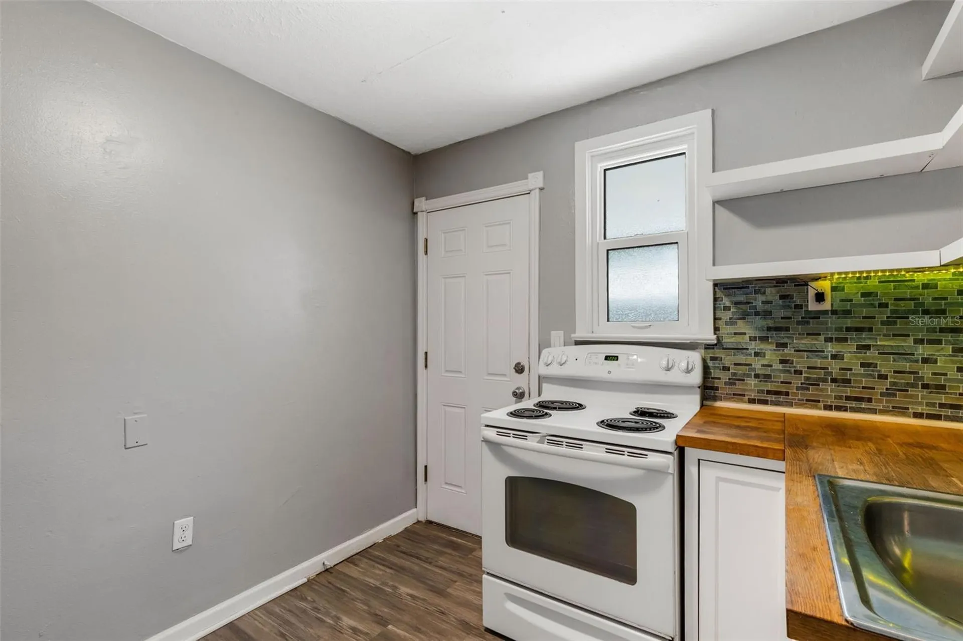 1608, 1610, 1612 11th Street W Bradenton FL 34205