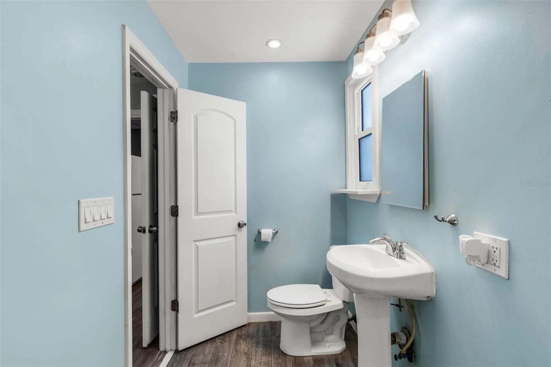 1608, 1610, 1612 11th Street W Bradenton FL 34205
