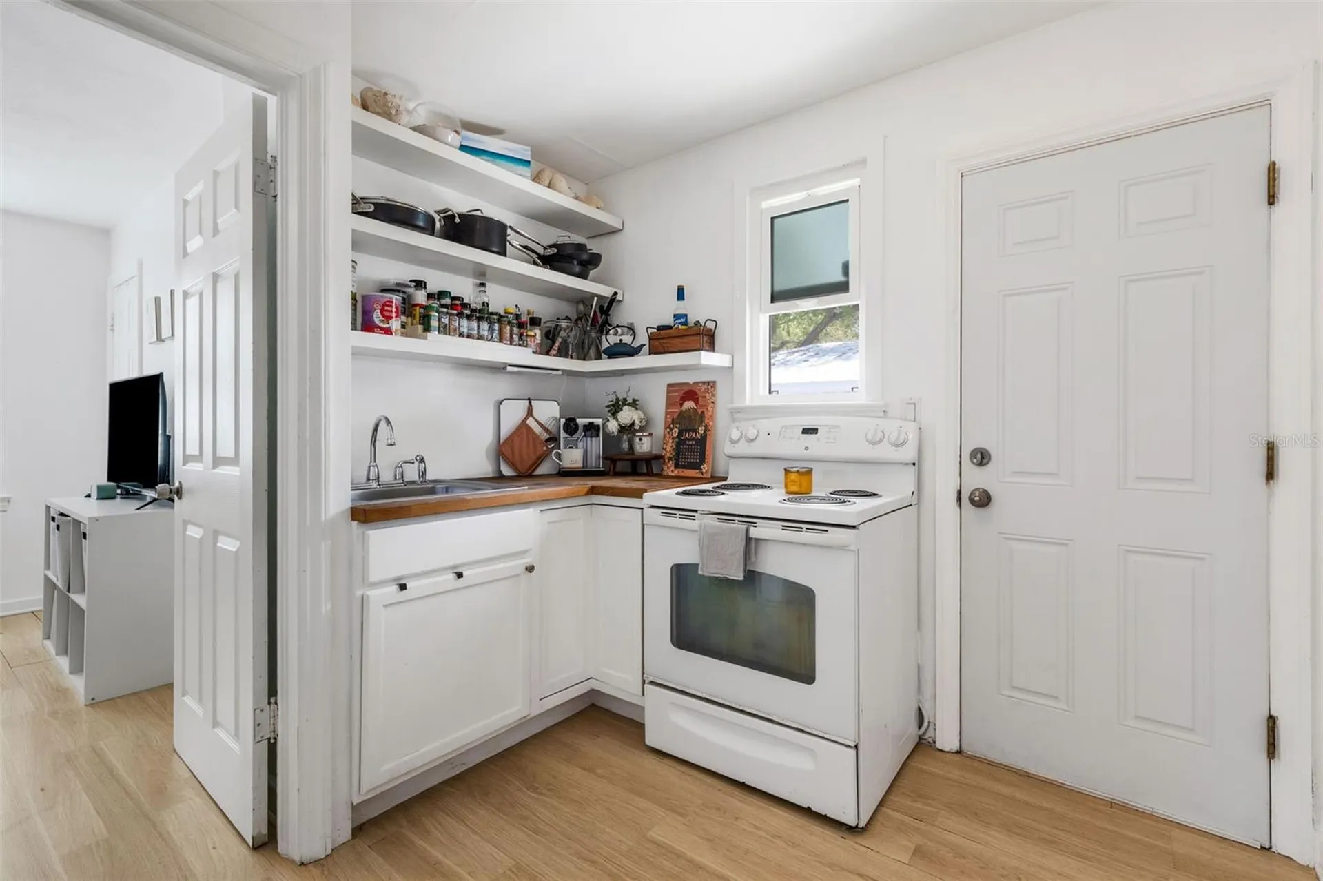 1608, 1610, 1612 11th Street W Bradenton FL 34205
