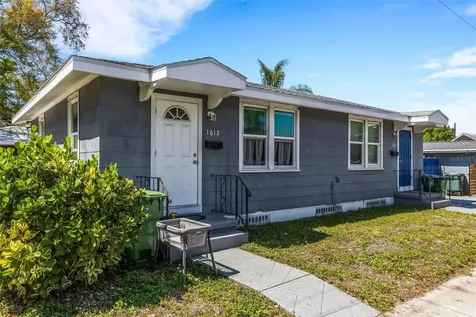 1608, 1610, 1612 11th Street W Bradenton FL 34205