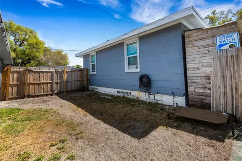 1608, 1610, 1612 11th Street W Bradenton FL 34205