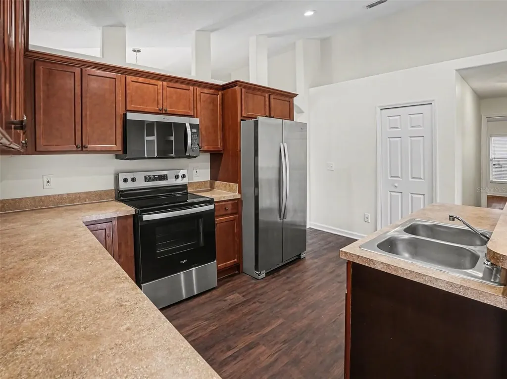 6673 Bouganvillea Crescent Drive Orlando FL 32809