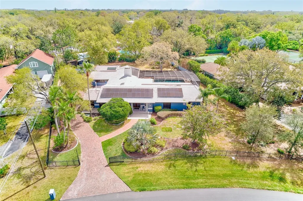 1725 Long Bow Lane Clearwater FL 33764