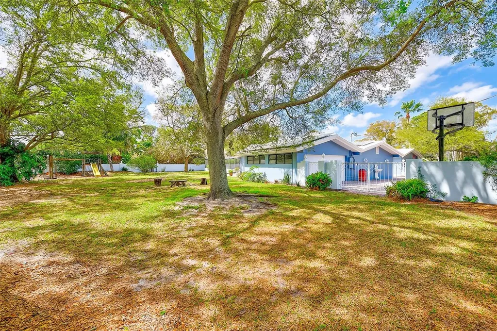 1725 Long Bow Lane Clearwater FL 33764