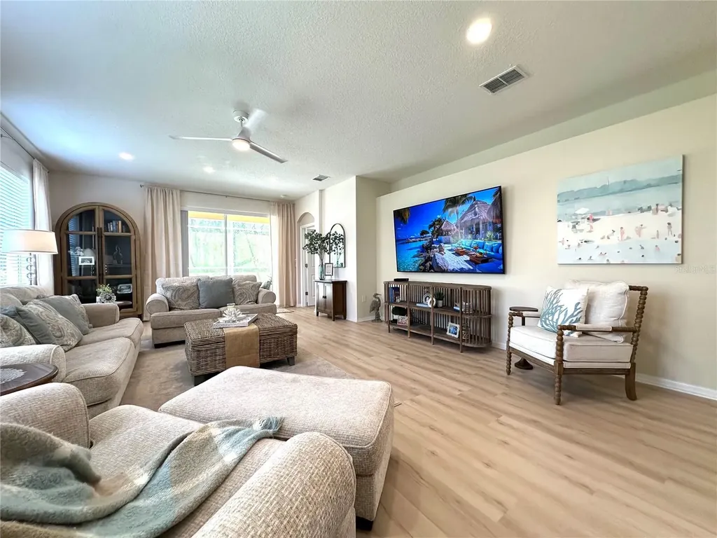 8137 Ponkan Road Land O Lakes FL 34637