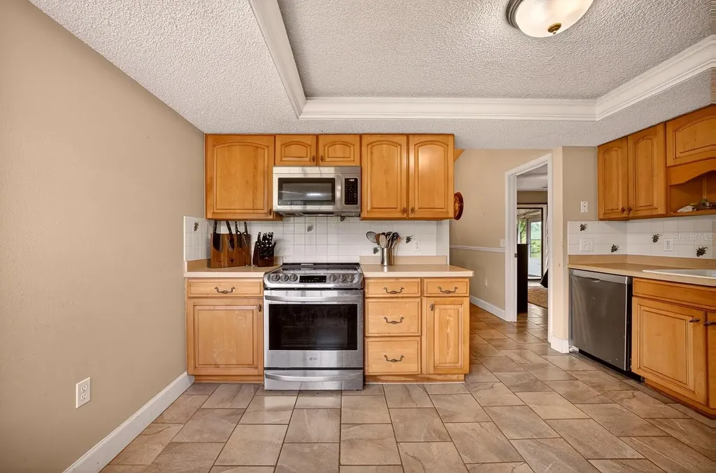 12584 Wedgefield Drive Grand Island FL 32735