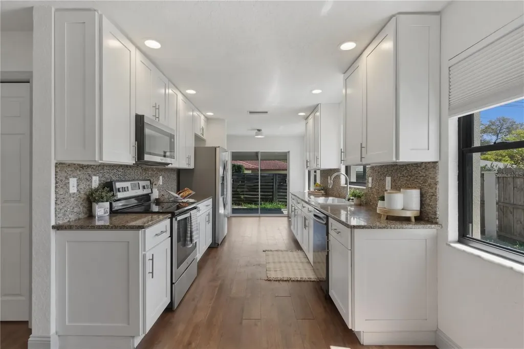 1001 Willowbranch Avenue Clearwater FL 33764