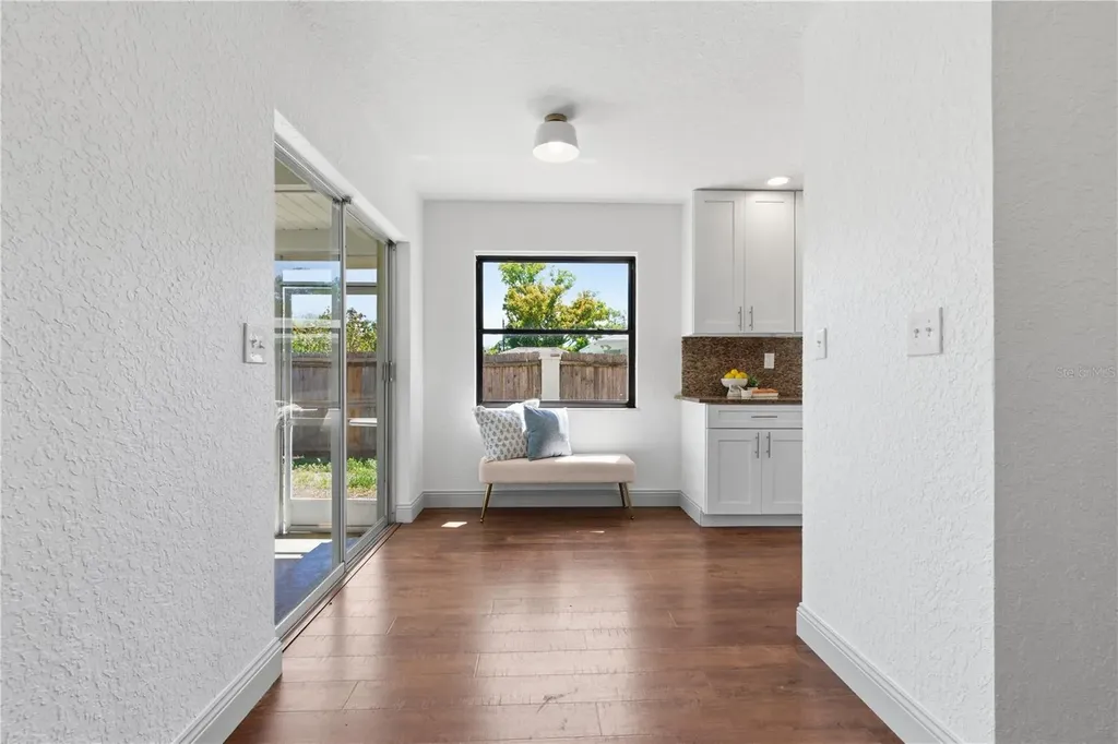 1001 Willowbranch Avenue Clearwater FL 33764