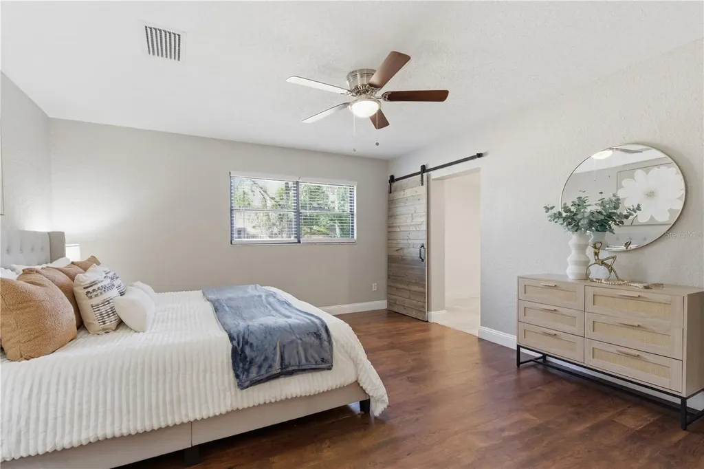 1001 Willowbranch Avenue Clearwater FL 33764