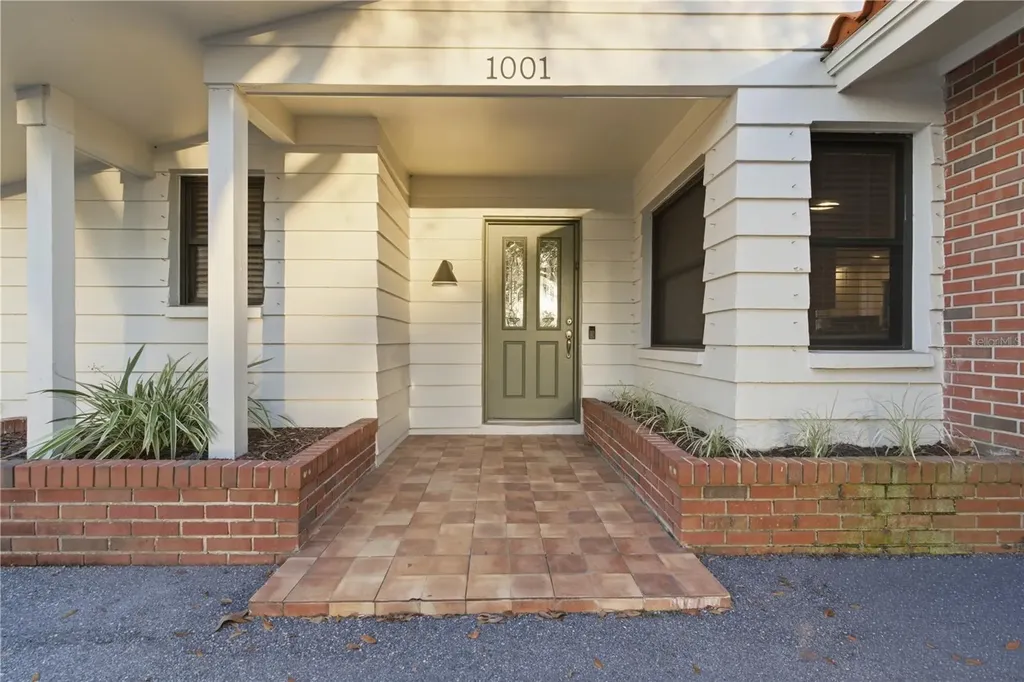 1001 Willowbranch Avenue Clearwater FL 33764