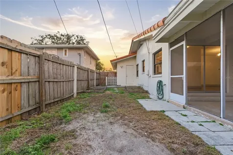 1001 Willowbranch Avenue Clearwater FL 33764
